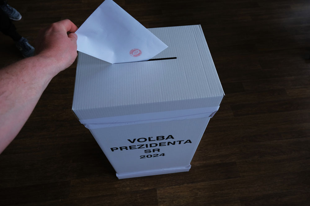 Druhá volebná otočka nepriniesla obrat v únose Slovenska do náruče Ruska
