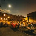 Leto pod holým nebom: Kde v Prahe sledovať filmy na čerstvom vzduchu